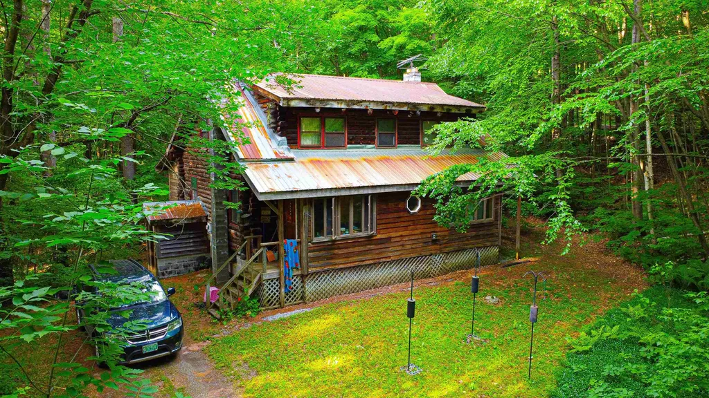 101 Sunwood Lane Bristol VT 05443