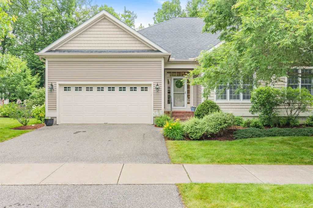 27 Ian Place Williston VT 05495