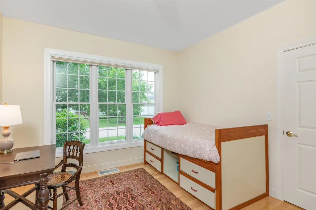 27 Ian Place Williston VT 05495