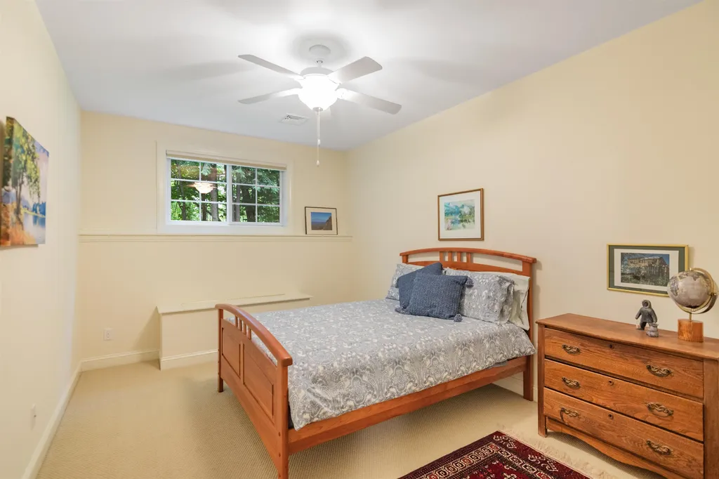 27 Ian Place Williston VT 05495