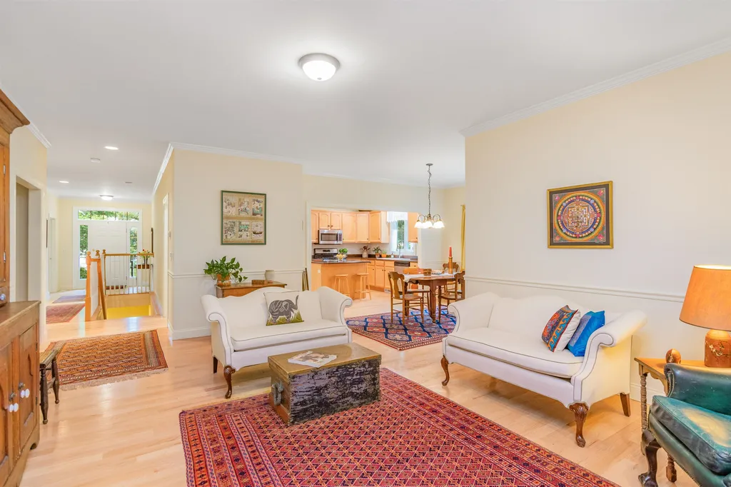 27 Ian Place Williston VT 05495