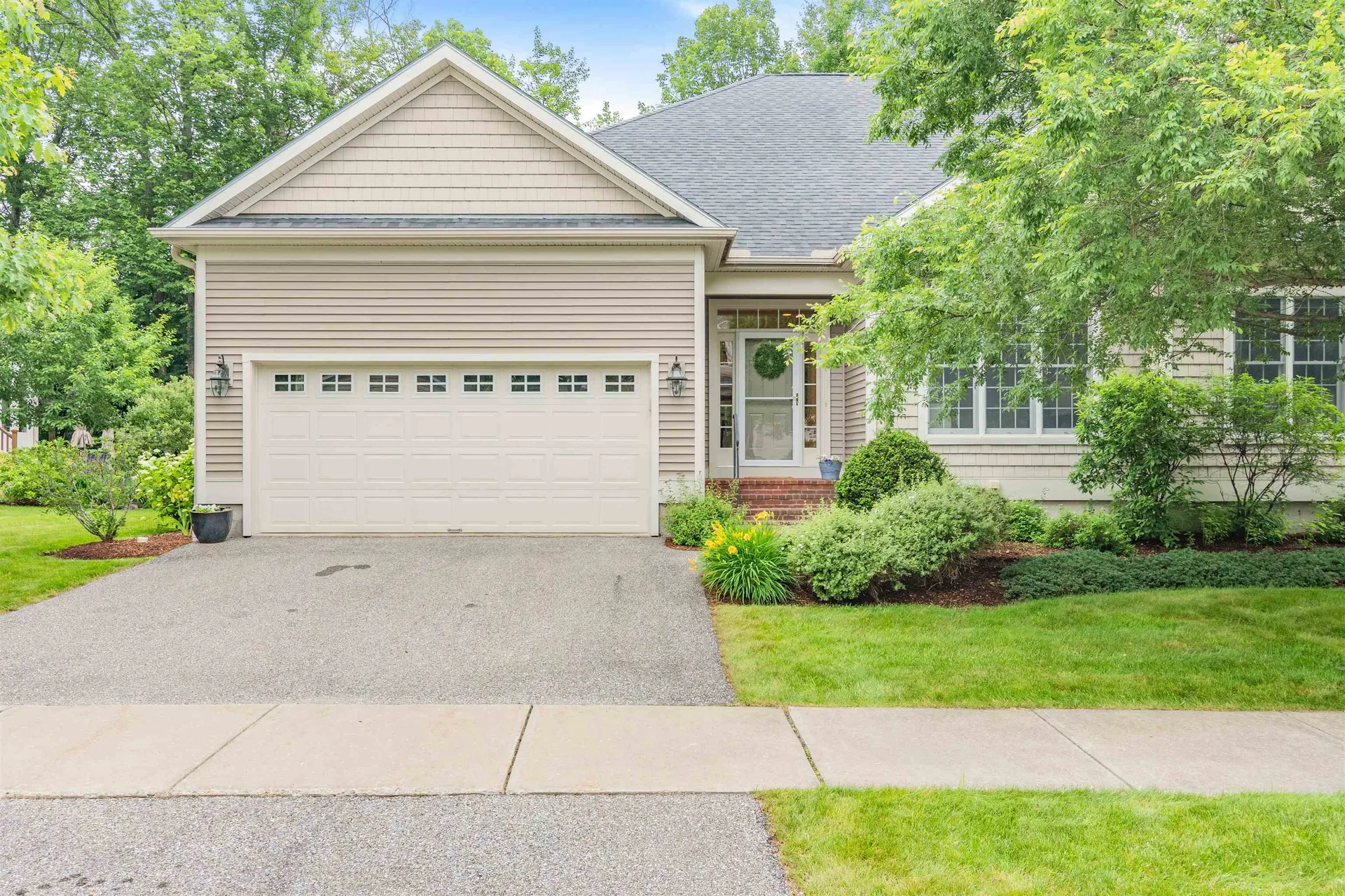 27 Ian Place Williston VT 05495