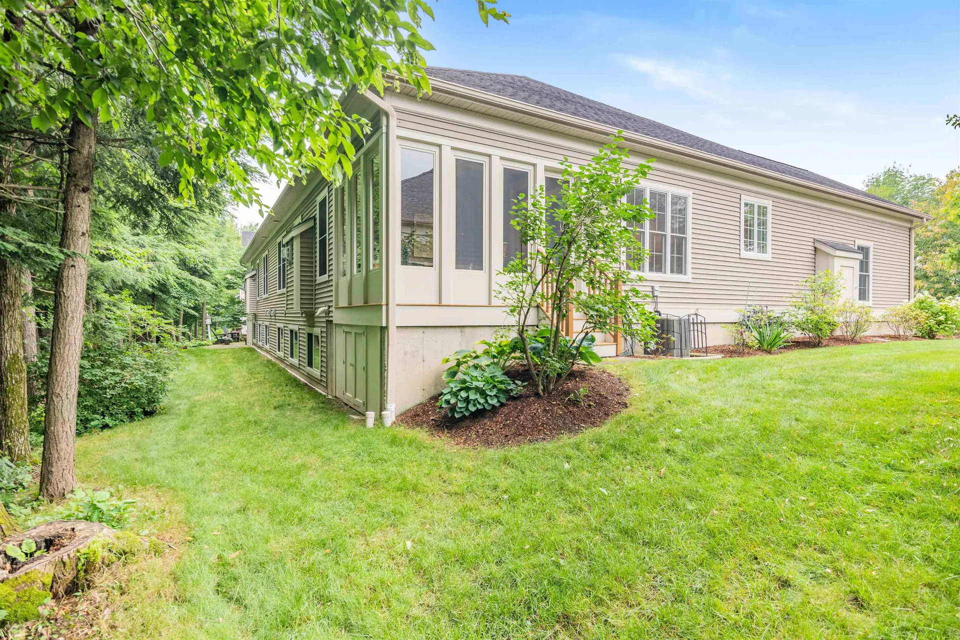 27 Ian Place Williston VT 05495