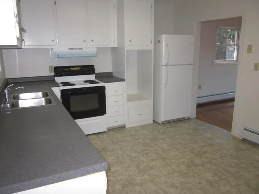 49 Sunset Drive Greenland NH 03840