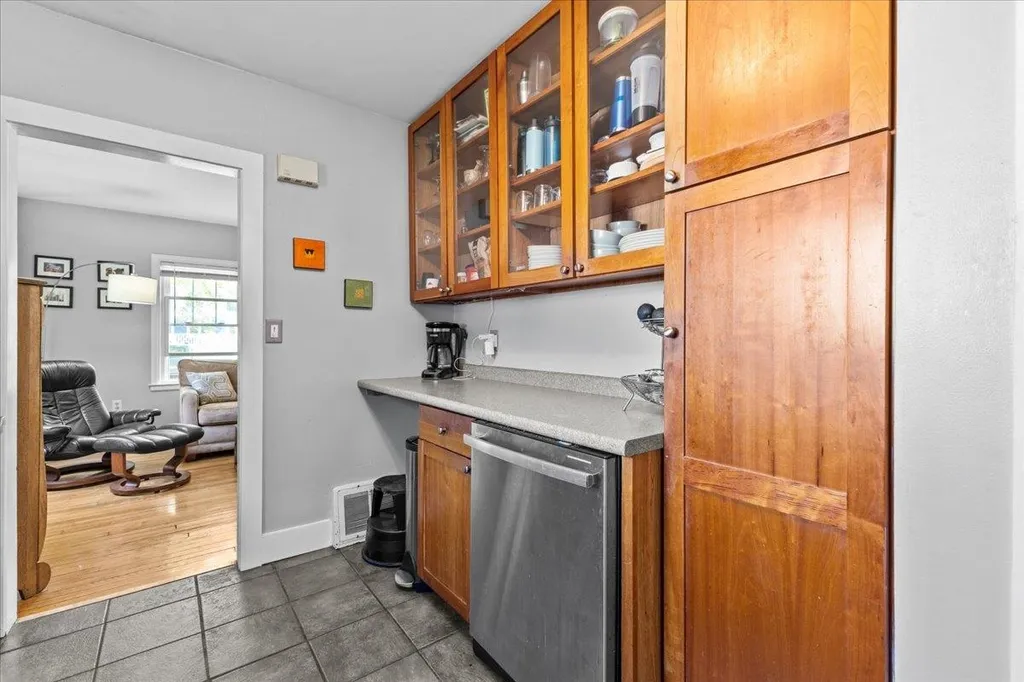 73 Oakland Terrace Burlington VT 05403