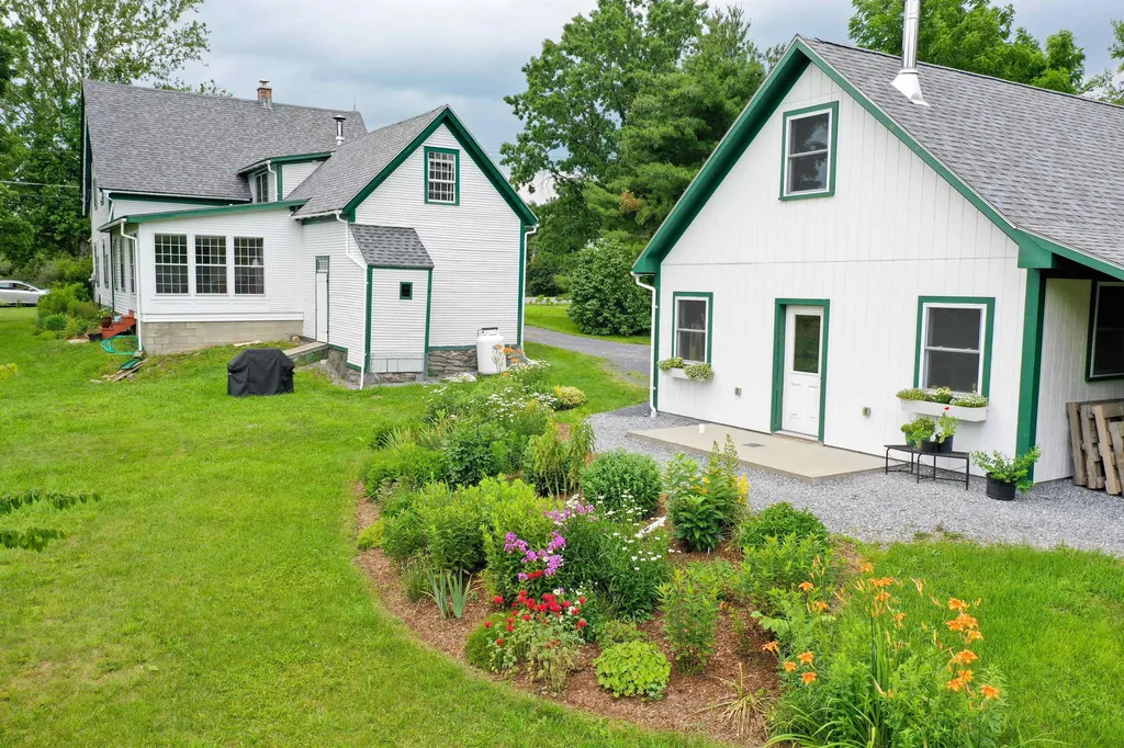 3614 Case Street Middlebury VT 05753