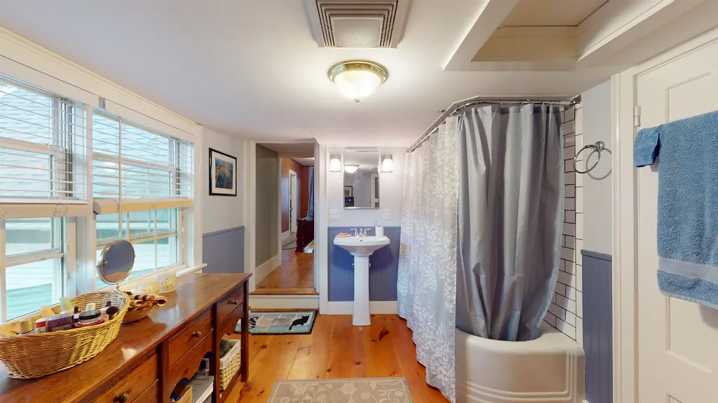 3614 Case Street Middlebury VT 05753