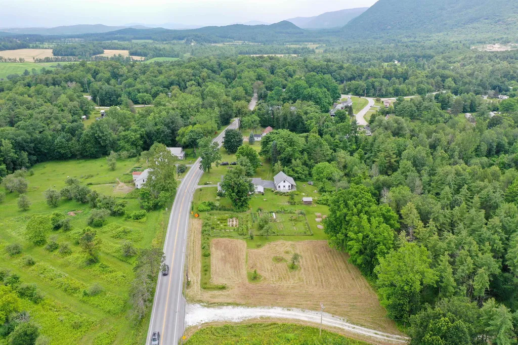 3614 Case Street Middlebury VT 05753