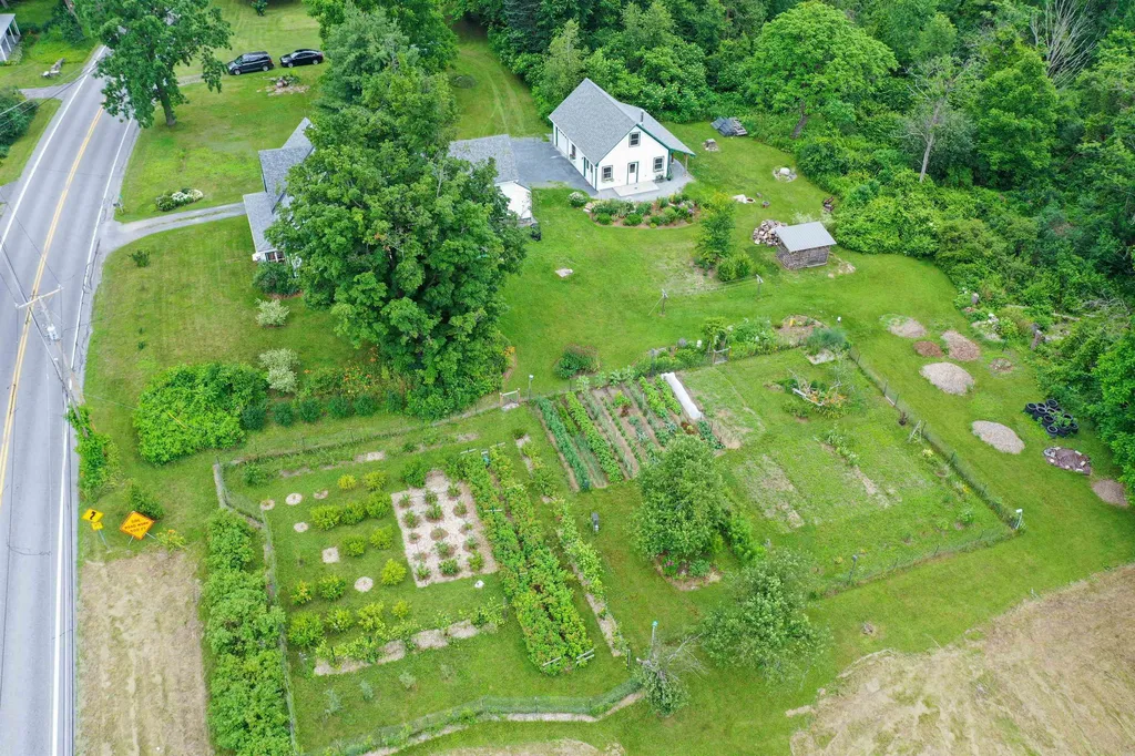 3614 Case Street Middlebury VT 05753