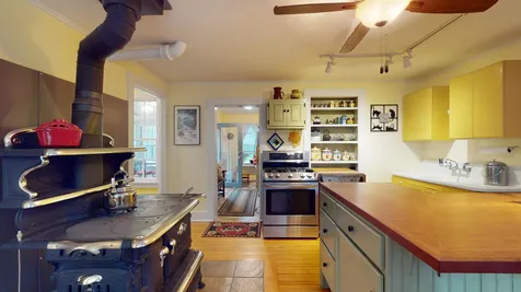 3614 Case Street Middlebury VT 05753