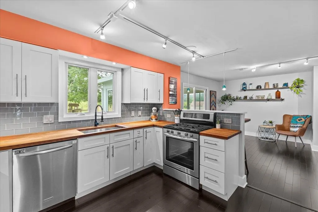 249 Isham Circle Williston VT 05495