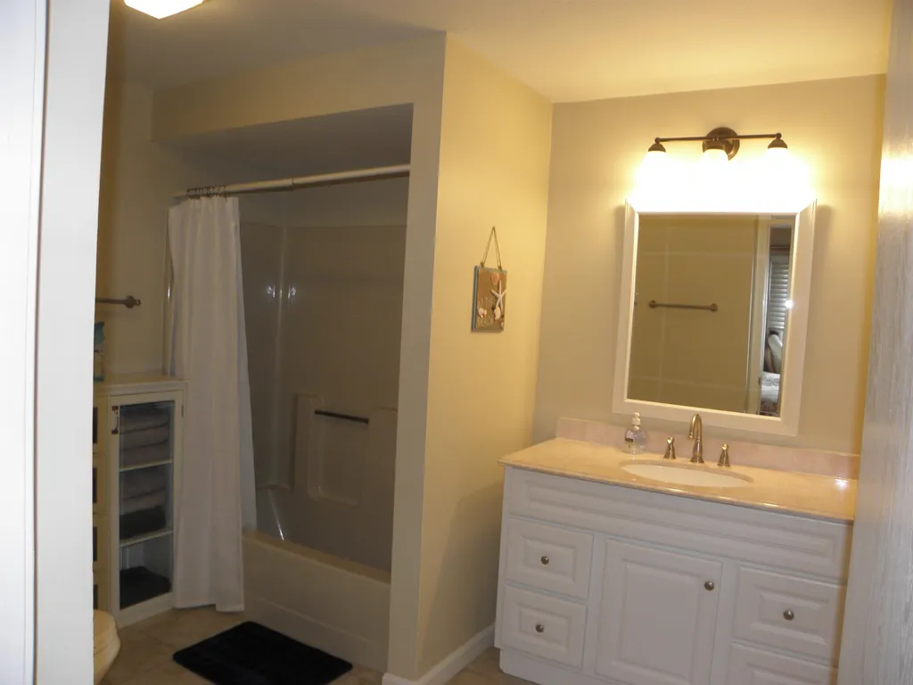 6 Monroe Drive Woodstock NH 03262