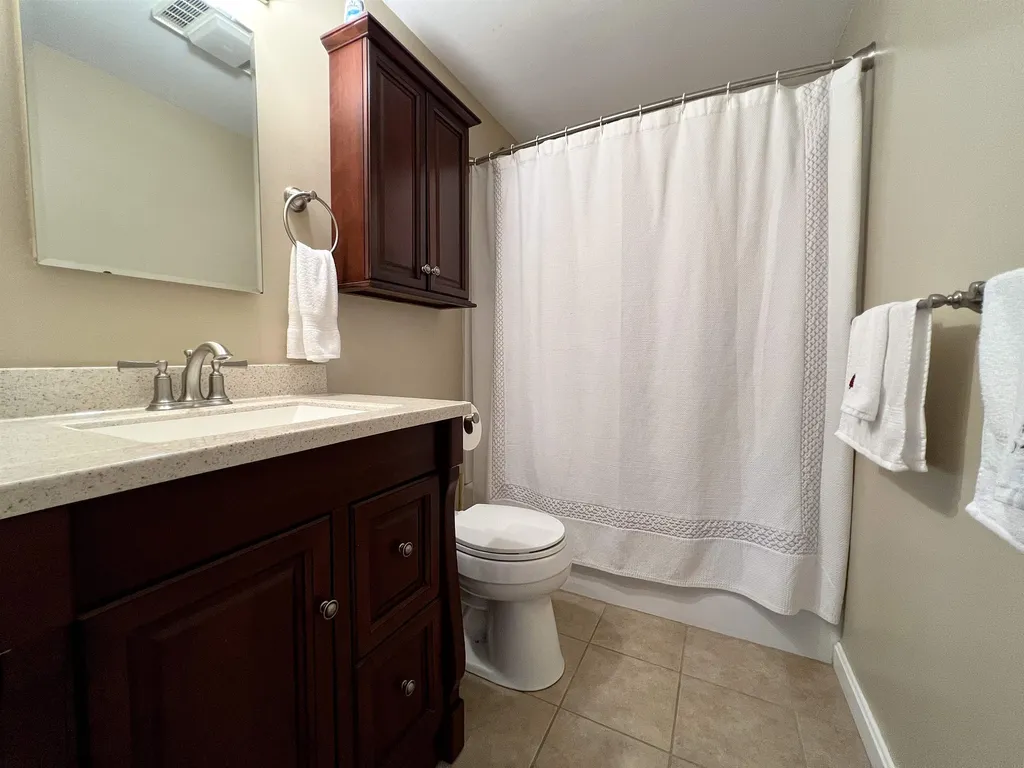 1011 Laconia Road Tilton NH 03276