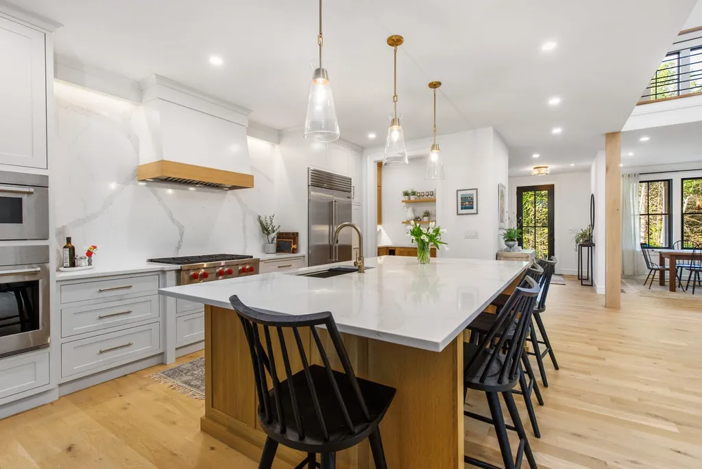 151 Woodland Road North Hampton NH 03862