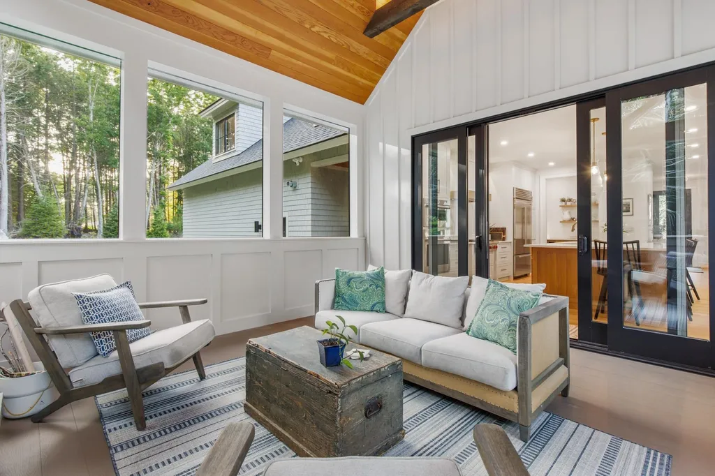 151 Woodland Road North Hampton NH 03862