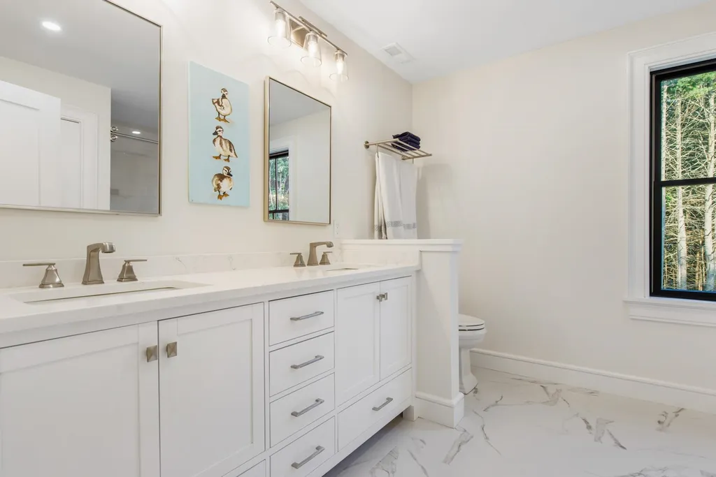 151 Woodland Road North Hampton NH 03862