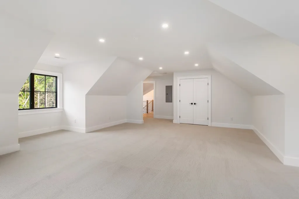151 Woodland Road North Hampton NH 03862