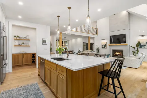 151 Woodland Road North Hampton NH 03862