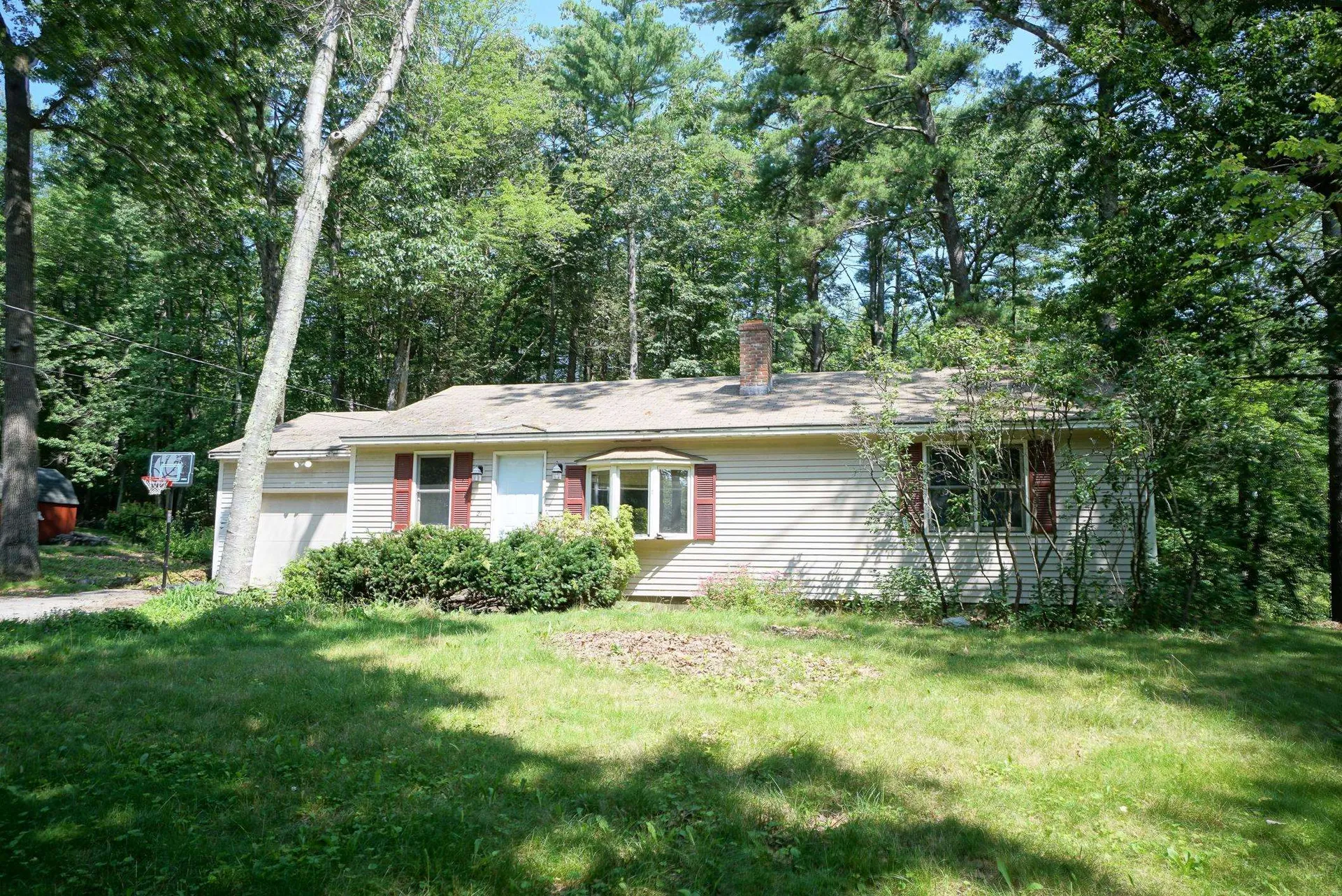 21 Woodward Drive Milford NH 03055