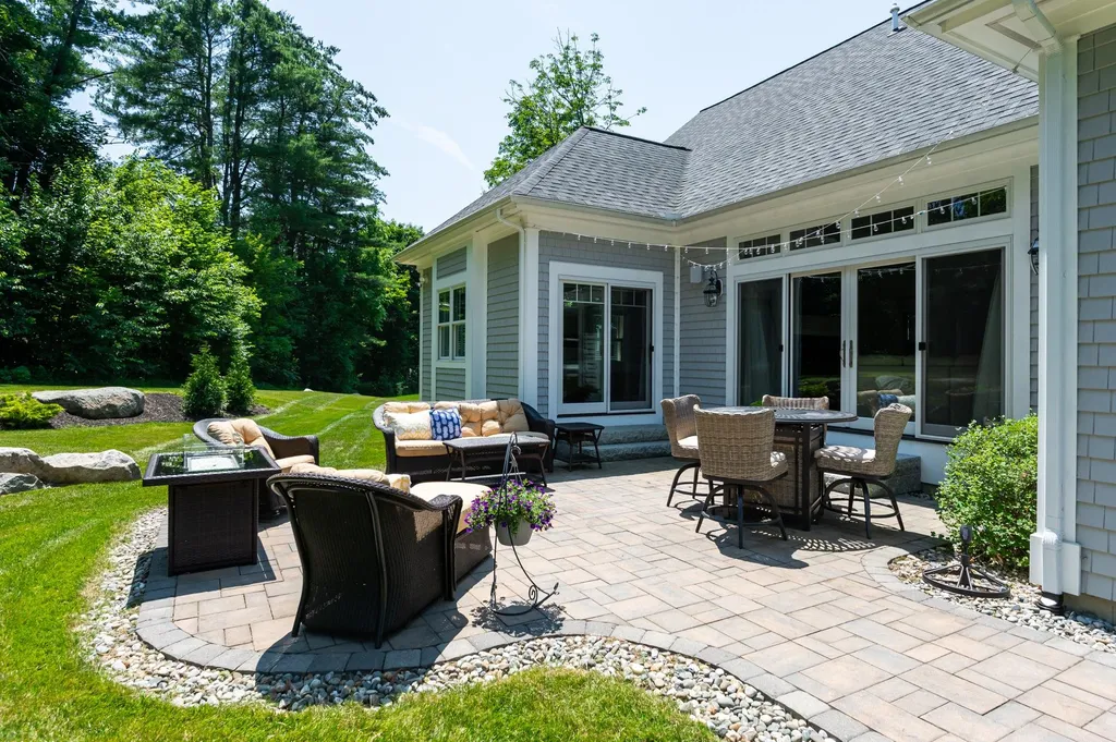 7 Rosewood Court Exeter NH 03833