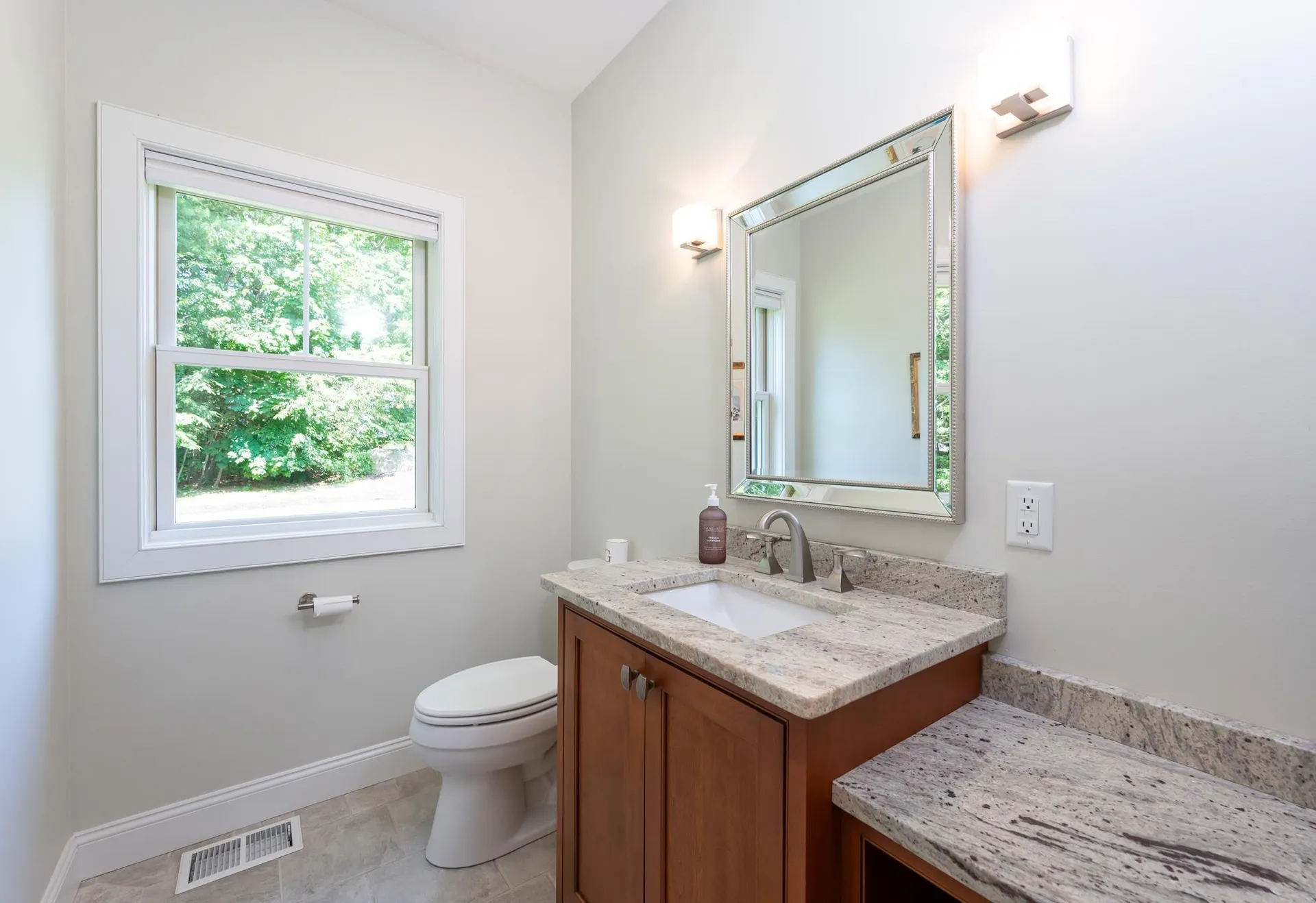 7 Rosewood Court Exeter NH 03833