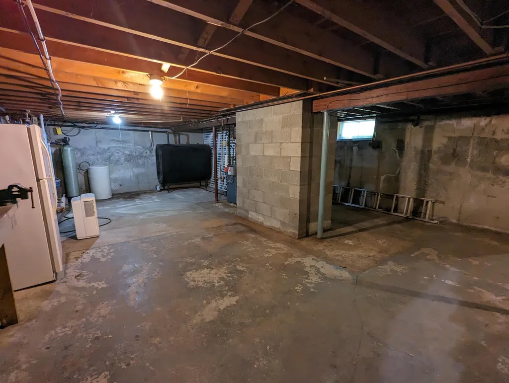 3 Winding Brook Road Goffstown NH 03045