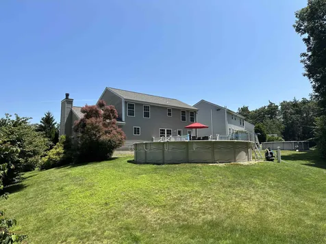 16 Scotchpine Lane Merrimack NH 03054