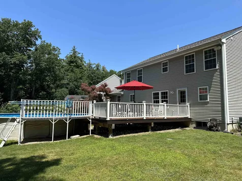 16 Scotchpine Lane Merrimack NH 03054