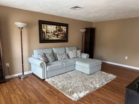 16 Scotchpine Lane Merrimack NH 03054