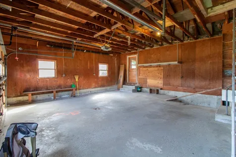 2989 Barton-orleans Road Barton VT 05822
