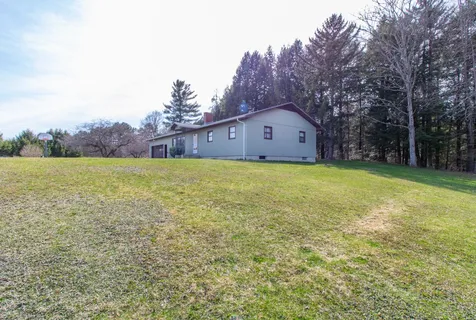 2989 Barton-orleans Road Barton VT 05822