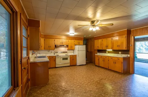 2989 Barton-orleans Road Barton VT 05822
