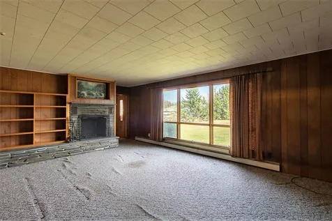 2989 Barton-orleans Road Barton VT 05822