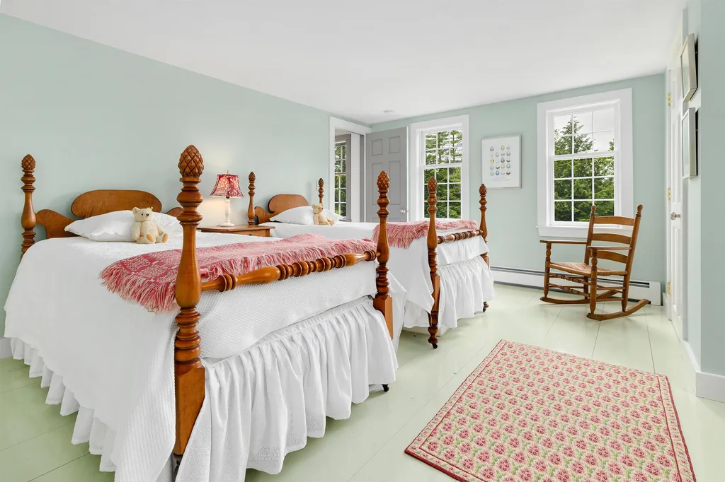 300 Clay Hill Road Hartland VT 05048