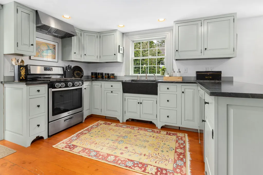 300 Clay Hill Road Hartland VT 05048