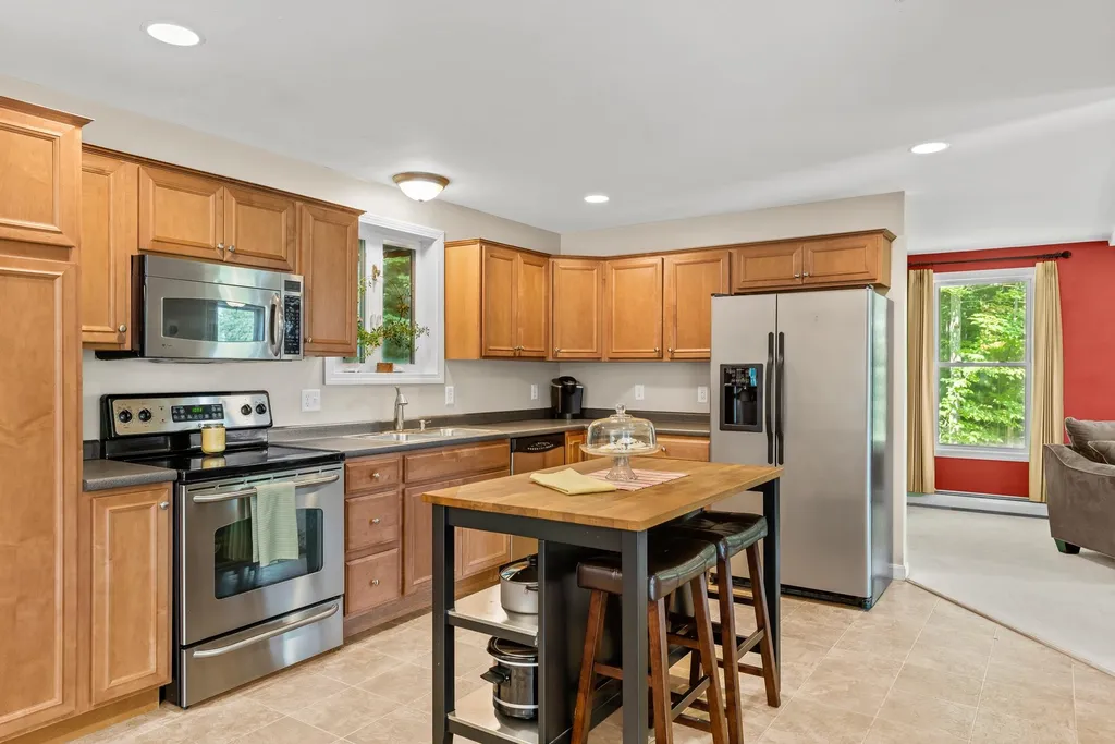 279 Bay Hill Road Northfield NH 03276