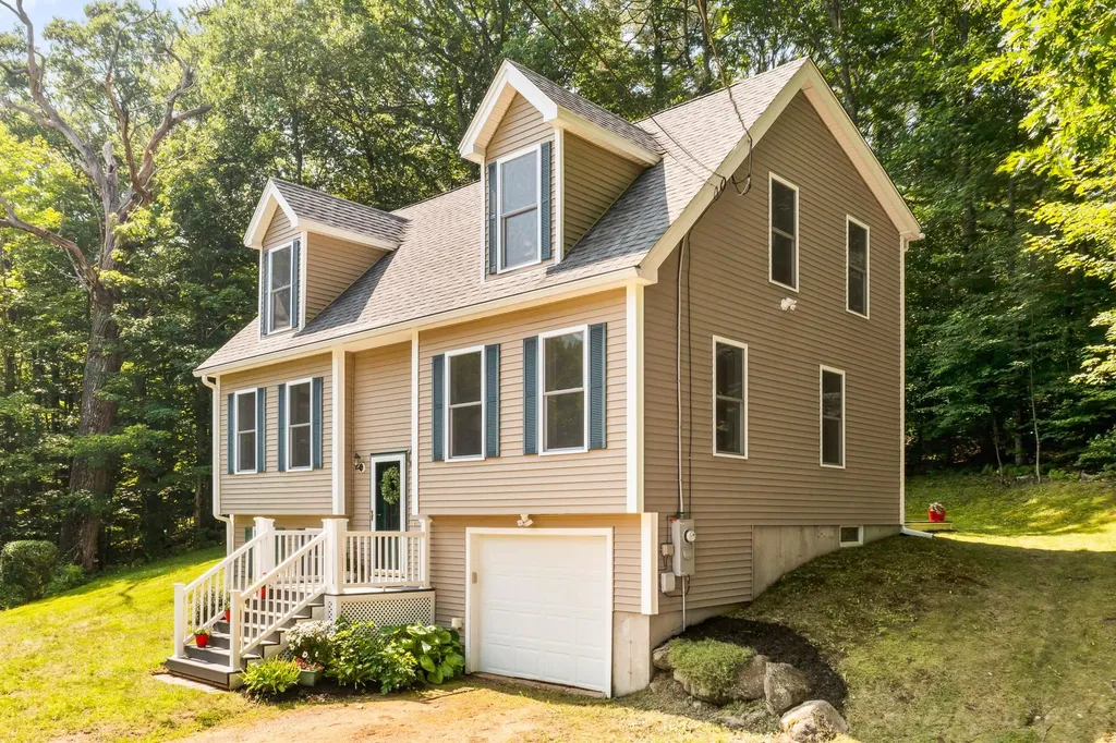 279 Bay Hill Road Northfield NH 03276