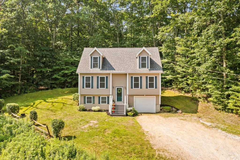 279 Bay Hill Road Northfield NH 03276