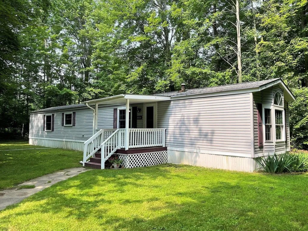 136 Waverly Circle Colchester VT 05446
