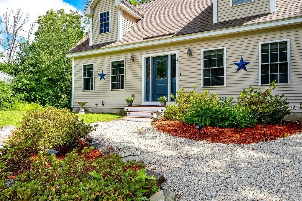 27 Avalon Road Farmington NH 03835