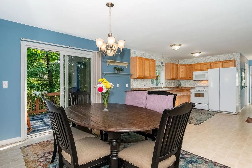 27 Avalon Road Farmington NH 03835