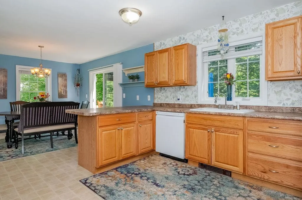 27 Avalon Road Farmington NH 03835