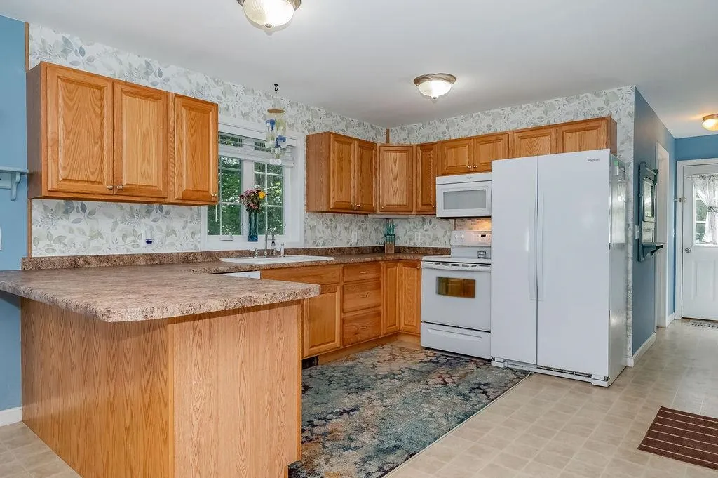 27 Avalon Road Farmington NH 03835