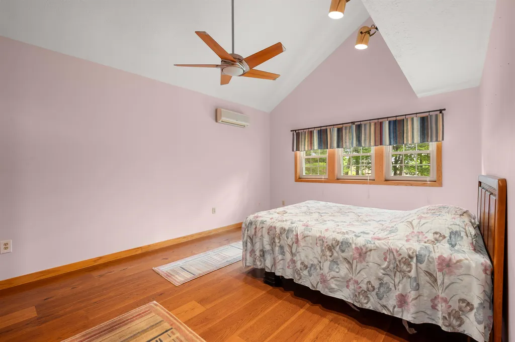 6 Hidden Cove Laconia NH 03246