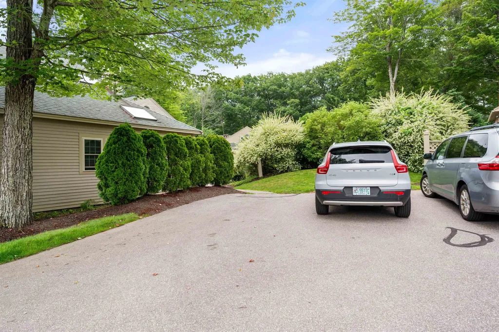 6 Hidden Cove Laconia NH 03246