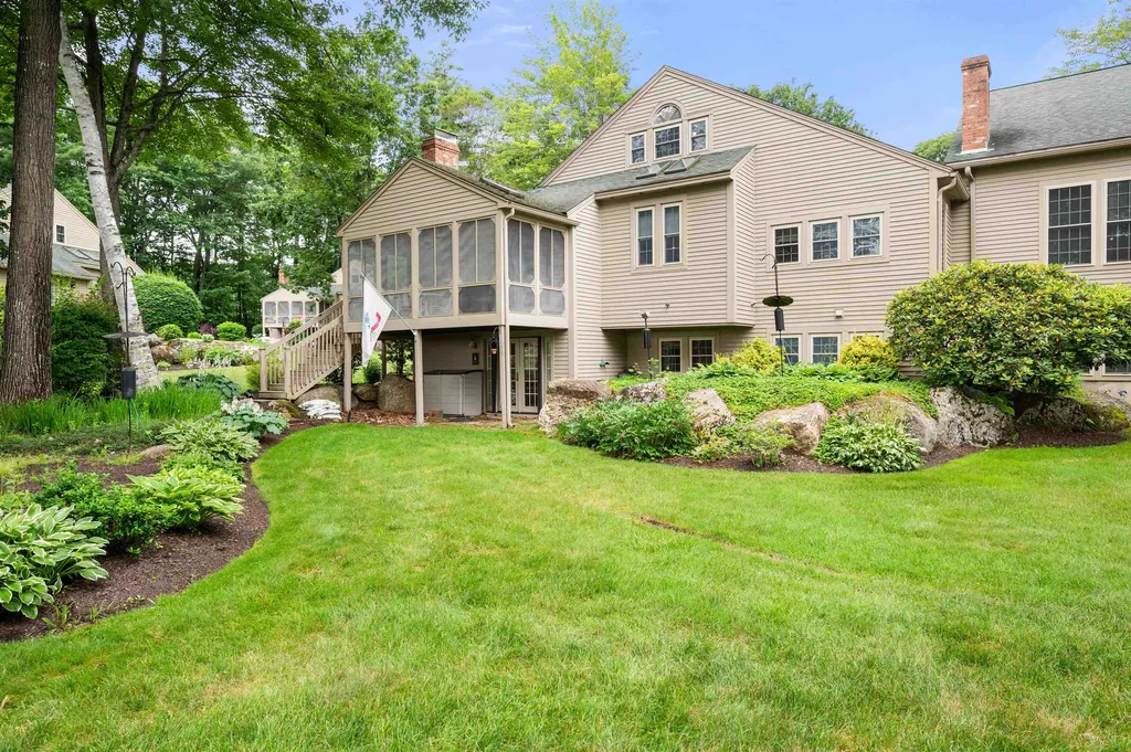 6 Hidden Cove Laconia NH 03246
