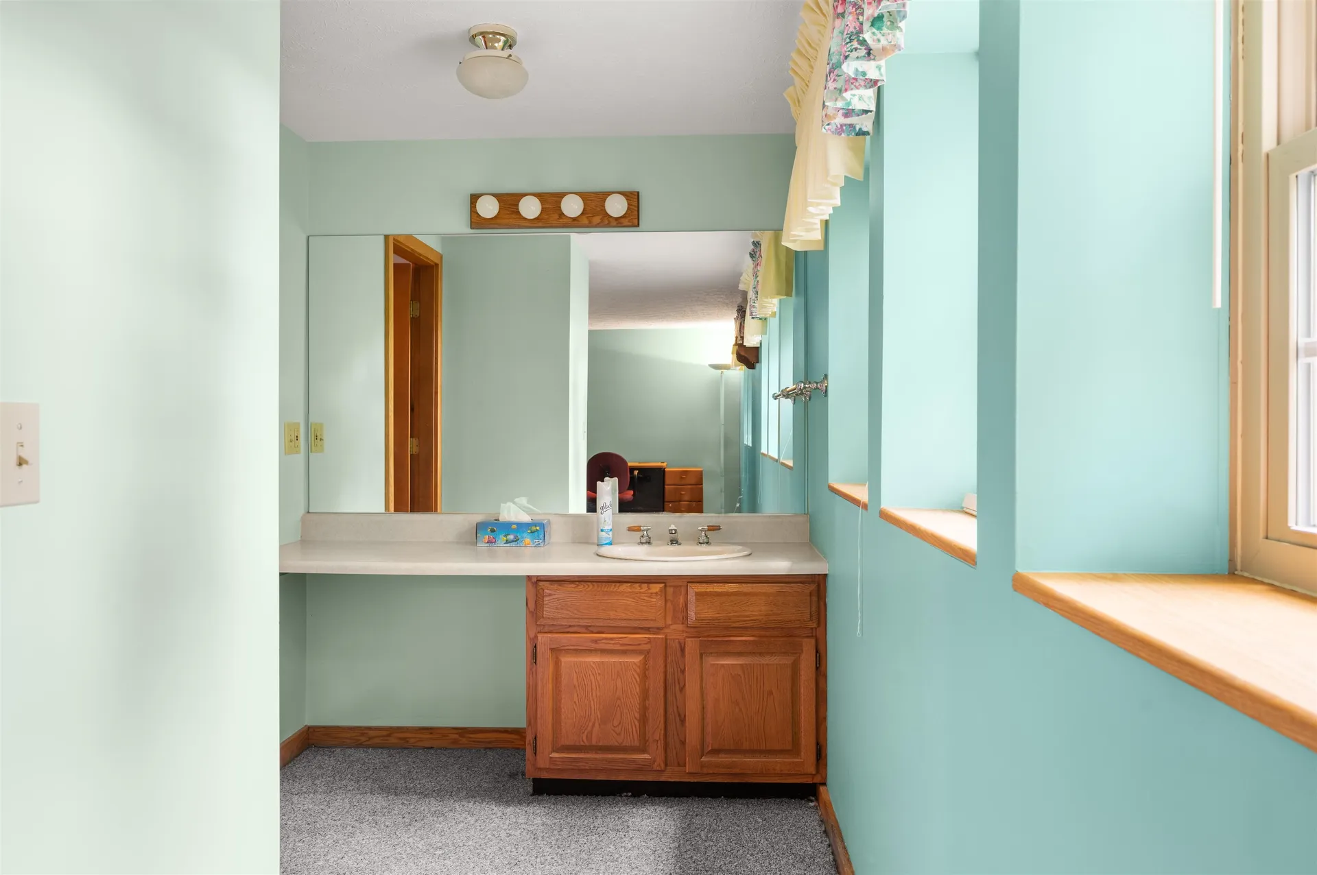 6 Hidden Cove Laconia NH 03246