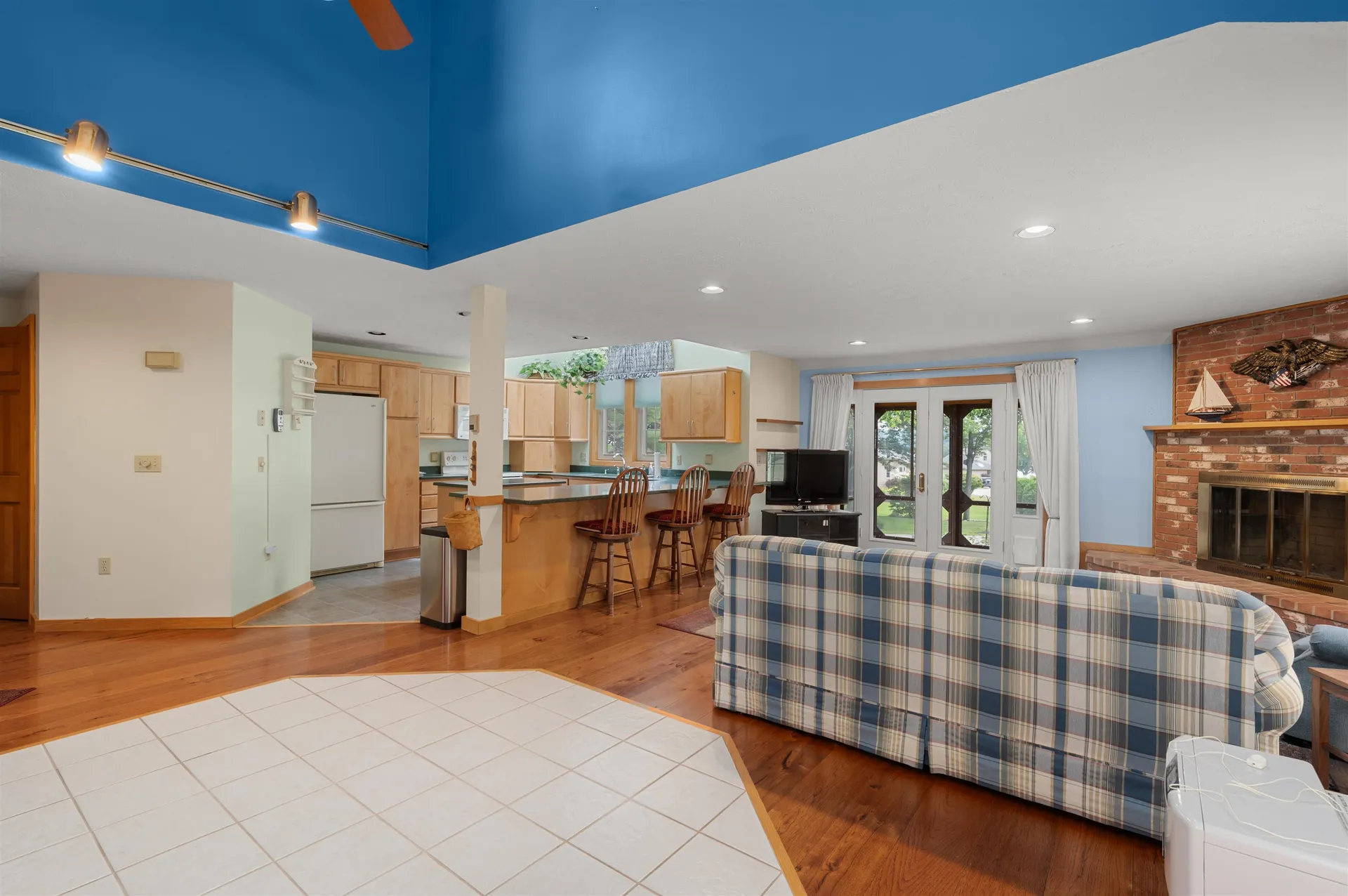 6 Hidden Cove Laconia NH 03246