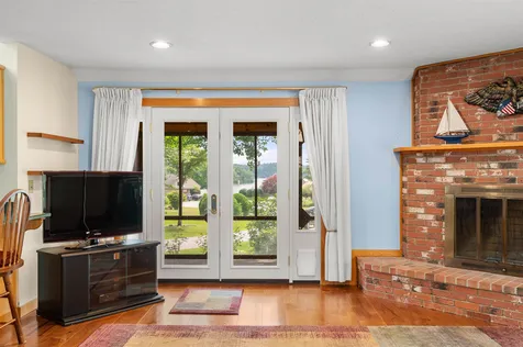 6 Hidden Cove Laconia NH 03246