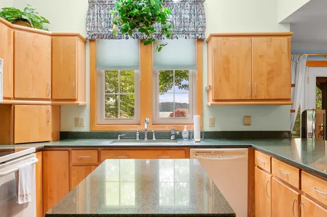 6 Hidden Cove Laconia NH 03246